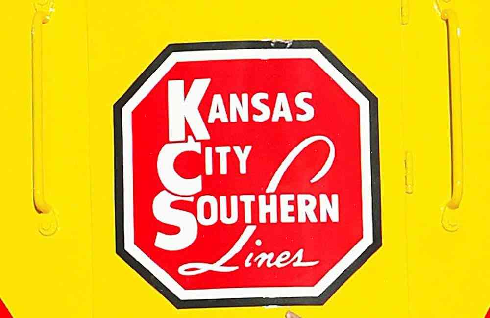 Mexican regulators clear Canadian Pacific’s $28 billion purchase of Kansas City Southern